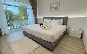 บ้านสวนคุณตา แอนด์ กอล์ฟ รีสอร์ท